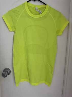 lululemon athletica Neon Lime Ribbed Knit workout top